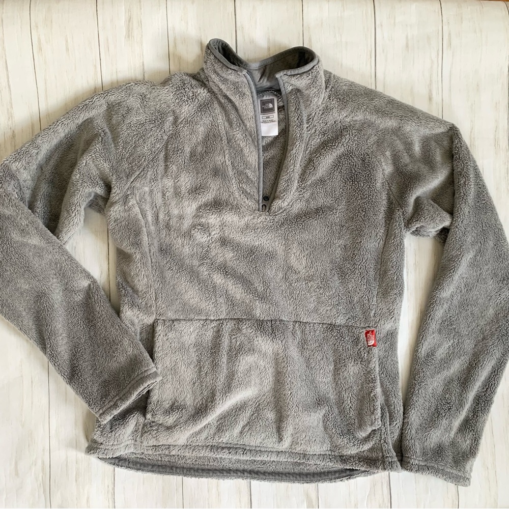 The North Face 1/2 Zip Gray Fleece Pullover